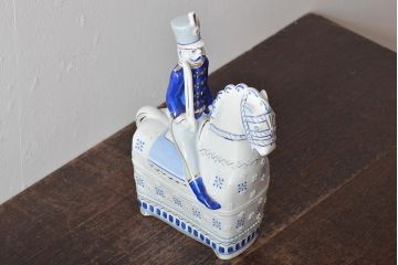 ハンガリー　HOLLOHAZA(ホロハーザ)　騎兵フィギュリン(兵隊、磁器、置物)(R-043331)