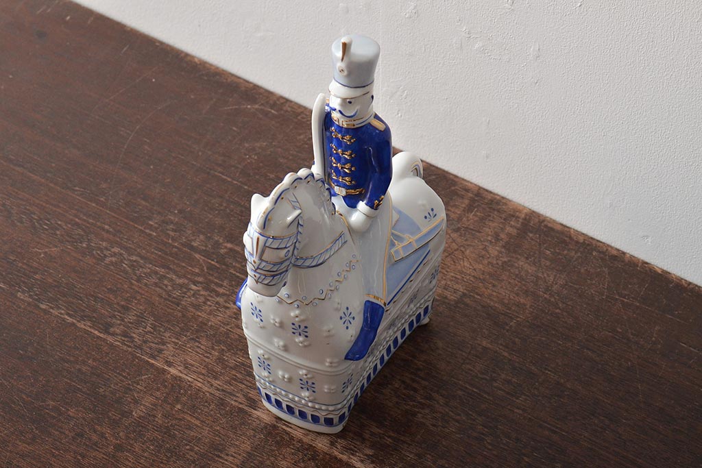 ハンガリー　HOLLOHAZA(ホロハーザ)　騎兵フィギュリン(兵隊、磁器、置物)(R-043331)