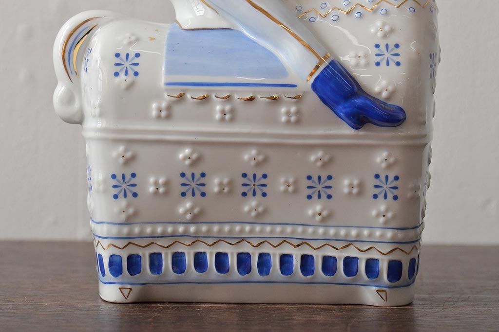 ハンガリー　HOLLOHAZA(ホロハーザ)　騎兵フィギュリン(兵隊、磁器、置物)(R-043331)