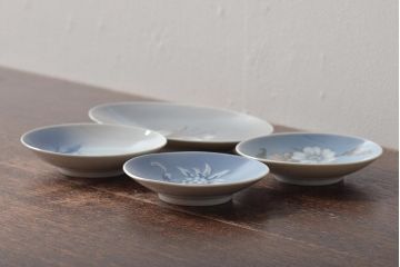 ROYAL COPENHAGEN(ロイヤルコペンハーゲン)　花柄小皿4枚セット(オーバルプレート、洋食器)(R-043333)