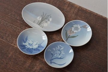 ROYAL COPENHAGEN(ロイヤルコペンハーゲン)　花柄小皿4枚セット(オーバルプレート、洋食器)(R-043333)