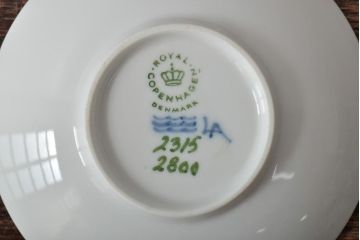 ROYAL COPENHAGEN(ロイヤルコペンハーゲン)　花柄小皿4枚セット(オーバルプレート、洋食器)(R-043333)