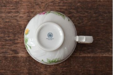 中古　ハンガリー　HOLLOHAZA(ホロハーザ)　Pannonia(パノニア)　ティーポット・シュガーポット・クリーマー・カップ&ソーサー6客セット(洋食器、ミルクポット、ティーセット)(R-043338)