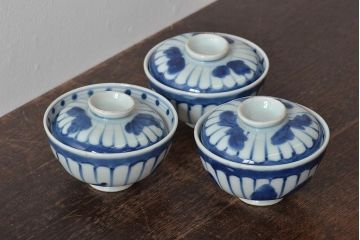 古民具・骨董　明治期　伊万里焼　染付蓋茶碗3客セット(和食器)(R-043344)
