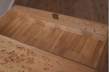 アンティーク家具　昭和中期　すっきりとした佇まいのシンプルな衣装タンス(引き出し、チェスト)(R-043347)