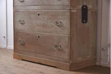 アンティーク家具　昭和中期　すっきりとした佇まいのシンプルな衣装タンス(引き出し、チェスト)(R-043347)