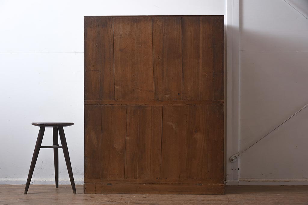 アンティーク家具　昭和中期　すっきりとした佇まいのシンプルな衣装タンス(引き出し、チェスト)(R-043347)