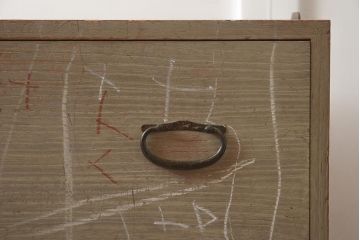 レトロ家具　昭和中期　桐材　台輪付き　シンプルで素朴な箪笥2段(ローボード、テレビ台、チェスト、引き出し、桐箪笥、桐たんす)(R-043350)
