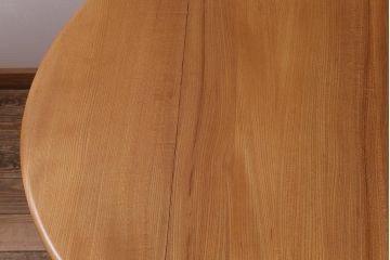 ヴィンテージ家具　イギリスビンテージ　ERCOL(アーコール)　エルム材　ウィンザードロップリーフテーブル(バタフライテーブル、ラウンドテーブル)(R-043354)