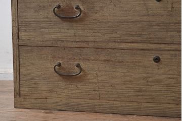 レトロ家具　昭和中期　桐材 シンプルで素朴な箪笥3段(ローボード、テレビ台、チェスト、引き出し、桐箪笥、桐たんす)(R-043358)