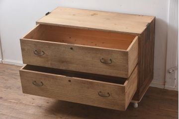 レトロ家具　昭和中期　桐材 素朴な和の雰囲気漂う箪笥2段(ローボード、テレビ台、チェスト、引き出し、桐箪笥、桐たんす)(R-043359)