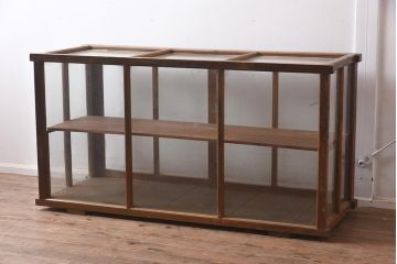 アンティーク家具　大正昭和初期　ヒノキ材　味のある風合いが魅力のレトロなガラスケース(ショーケース、陳列棚)(R-043361)