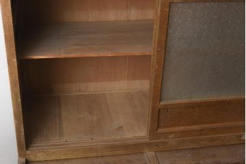 レトロ家具　昭和中期　ナラ材　ダイヤガラスがおしゃれな作業台付き食器棚(収納棚、戸棚、キャビネット)(R-043365)