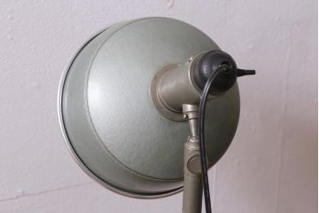 レトロ照明　ビンテージスタイルにもおすすめなアイアン製のスタンドライト(フロアスタンド)(R-043368)