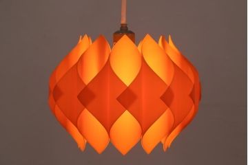 ビンテージ照明　レトロポップなカラーと個性的なデザインが目を引くペンダントライト(天井照明、シェード)(R-043369)