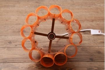 ビンテージ照明　レトロポップなカラーと個性的なデザインが目を引くペンダントライト(天井照明、シェード)(R-043369)