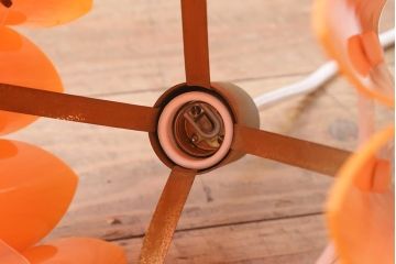 ビンテージ照明　レトロポップなカラーと個性的なデザインが目を引くペンダントライト(天井照明、シェード)(R-043369)