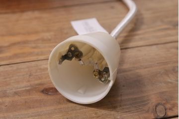 ビンテージ照明　レトロポップなカラーと個性的なデザインが目を引くペンダントライト(天井照明、シェード)(R-043369)