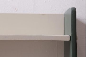 ペイント家具　和製アンティーク　ダークグリーンとアイボリーの組み合わせがお洒落なブックシェルフ(本棚、収納棚、ラック)(R-043373)