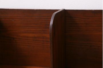 アンティーク雑貨　引き出し付き　取っ手がおしゃれな木製の本立て(ブックスタンド)(R-043377)