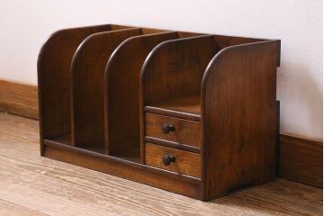 アンティーク雑貨　引き出し付き　栓材　木製の本立て(ブックスタンド)(R-043378)