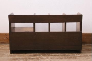 アンティーク雑貨　引き出し付き　栓材　木製の本立て(ブックスタンド)(R-043378)