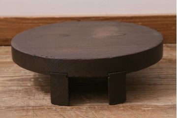 アンティーク雑貨　総ケヤキ材　花台にぴったりな古い味わいのある釜の蓋(飾り台、飾り棚)(R-043379)