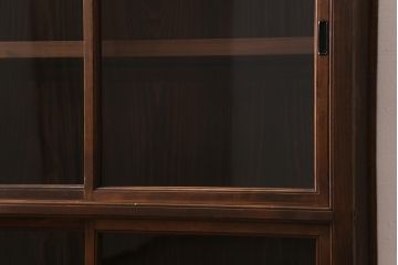 アンティーク家具　大正昭和初期　ヒノキ材　木の質感が味わい深いレトロなガラス戸棚(収納棚、飾り棚、食器棚)(R-043381)