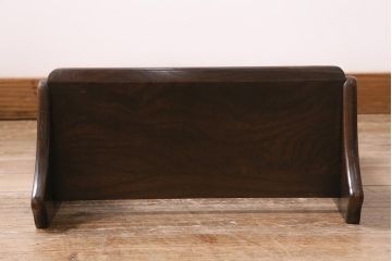 ヴィンテージ家具　イギリスビンテージ　ERCOL(アーコール)　大人の雰囲気漂う上質な壁掛け収納(ウォールシェルフ、吊り戸棚)(R-043385)