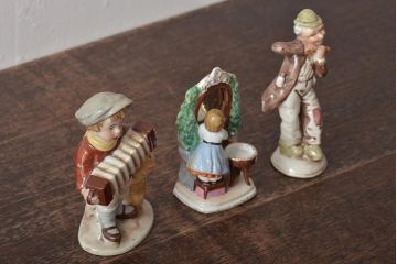 東ドイツ　ワーグナー&アペル　Wagner&Apel　W&A　フィギュリン3個セット　少年　犬　女の子　陶器　置物