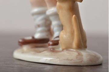 東ドイツ　ワーグナー&アペル　Wagner&Apel　W&A　フィギュリン3個セット　少年　犬　女の子　陶器　置物