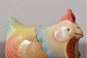 ハンガリー　HOLLOHAZA　ホロハーザ　ニワトリ　ハリネズミ　フィギュリン2個セット　陶器　置物