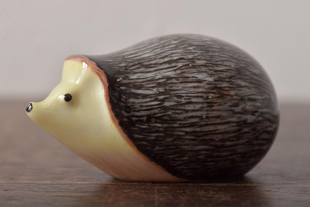 ハンガリー　HOLLOHAZA　ホロハーザ　ニワトリ　ハリネズミ　フィギュリン2個セット　陶器　置物