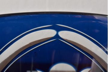 アンティーク雑貨　昭和初期　青切子ガラスボウル(深鉢、色被せ、和ガラス)(R-043403)