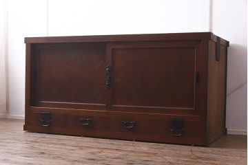 アンティーク家具　明治大正期　前面欅(ケヤキ)材・玉杢材　漆塗り　上手物!水屋箪笥サイドボード(和箪笥、サイドボード)(R-043430)
