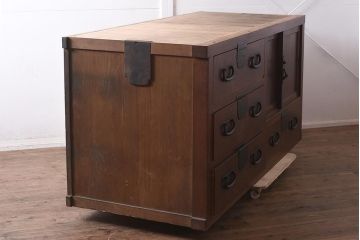 アンティーク家具　明治大正期　前面欅(ケヤキ)材・玉杢材　漆塗り　水屋箪笥サイドボード(和箪笥、サイドボード)(R-043431)
