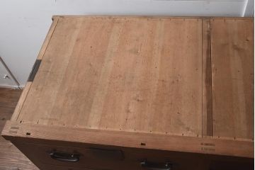 アンティーク家具　明治大正期　前面欅(ケヤキ)材・玉杢材　漆塗り　水屋箪笥サイドボード(和箪笥、サイドボード)(R-043431)