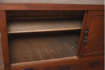 アンティーク家具　明治大正期　前面欅(ケヤキ)材・玉杢材　漆塗り　重ね水屋箪笥(和箪笥、戸棚)(R-043432)