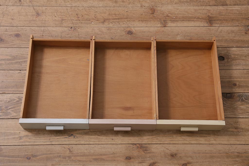 ヴィンテージ家具　北欧ビンテージ　ペイントと木色がおしゃれなデスク(片袖机、在宅ワーク、在宅用ワークデスク)(R-043438)