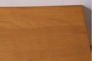 ヴィンテージ家具　北欧ビンテージ　ペイントと木色がおしゃれなデスク(片袖机、在宅ワーク、在宅用ワークデスク)(R-043438)