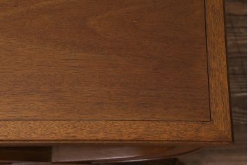 中古　DREXEL HERITAGE(ドレクセルヘリテイジ)　Triune(トライユン)　美しいフォルムが魅力のサイドテーブル(定価約20万円)(飾り台)(R-043439)