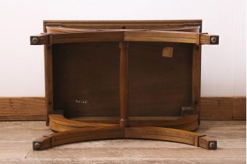 中古　DREXEL HERITAGE(ドレクセルヘリテイジ)　Triune(トライユン)　美しいフォルムが魅力のサイドテーブル(定価約20万円)(飾り台)(R-043439)