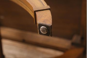 中古　DREXEL HERITAGE(ドレクセルヘリテイジ)　Triune(トライユン)　美しいフォルムが魅力のサイドテーブル(定価約20万円)(飾り台)(R-043439)