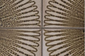 ヴィンテージ家具　北欧ビンテージ　G-PLAN(ジープラン)　ダークグリーンのペイントとタイルトップがお洒落なコーヒーテーブル(センターテーブル)(R-043441)