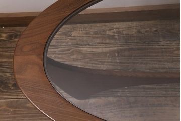 ヴィンテージ家具　北欧ビンテージ　G-PLAN(ジープラン)　チーク材　脚のデザインが目を引くオーバル型のコーヒーテーブル(センターテーブル)(R-043442)