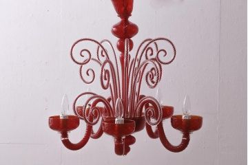 中古　SIGNORETTO LAMPADARI　ムラノガラス(ベネチア)　レッド　インパクトのある5灯シャンデリア(天井照明)(R-043443)
