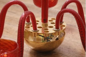 中古　SIGNORETTO LAMPADARI　ムラノガラス(ベネチア)　レッド　インパクトのある5灯シャンデリア(天井照明)(R-043443)