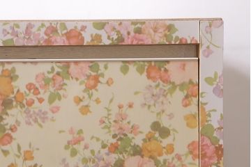 レトロ家具　昭和レトロな雰囲気漂うかわいい花柄のチェスト(タンス)(R-043445)