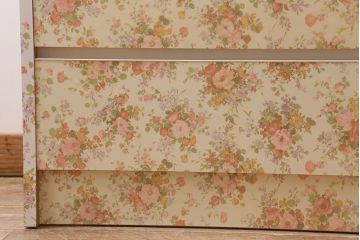 レトロ家具　昭和レトロな雰囲気漂うかわいい花柄のチェスト(タンス)(R-043445)