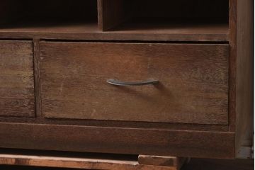 レトロ家具　引き出し付き　木味たっぷりのシンプルなマス目棚(飾り棚、シェルフ)(R-0433448)